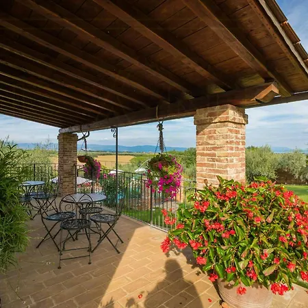 With Views Of Trasimeno *