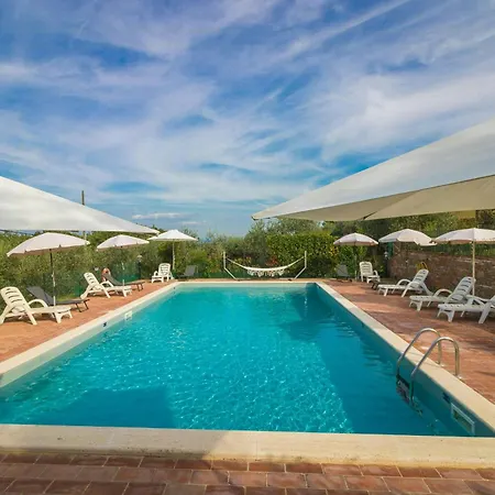 With Views Of Trasimeno * Castiglione del Lago